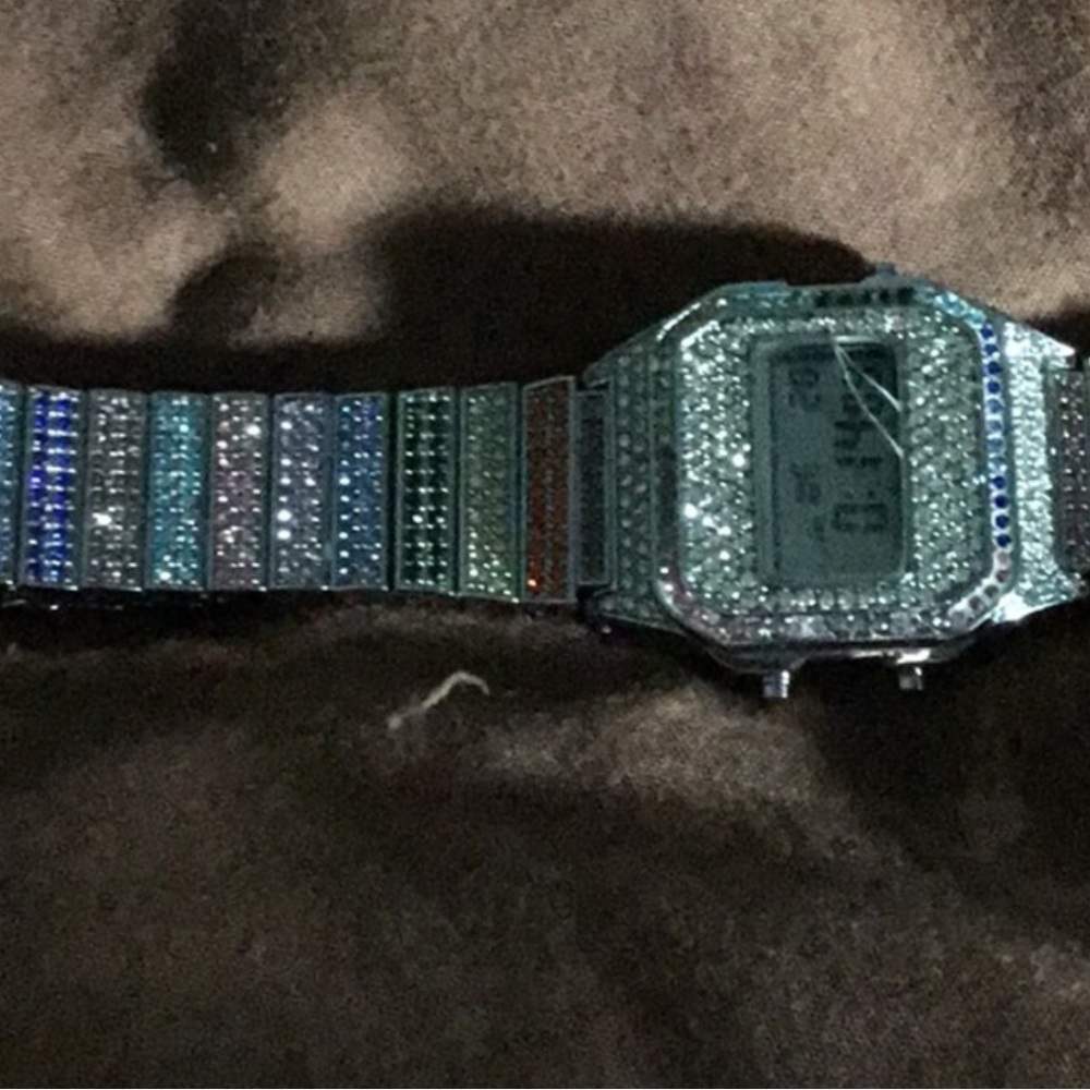 watch iced out - Picture 12 of 13